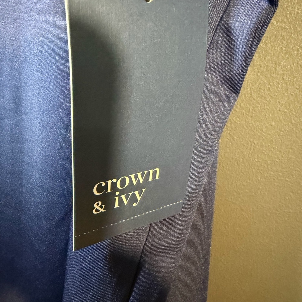 Crown and Ivory Performance Tank Top. NWT. - Picture 4 of 8